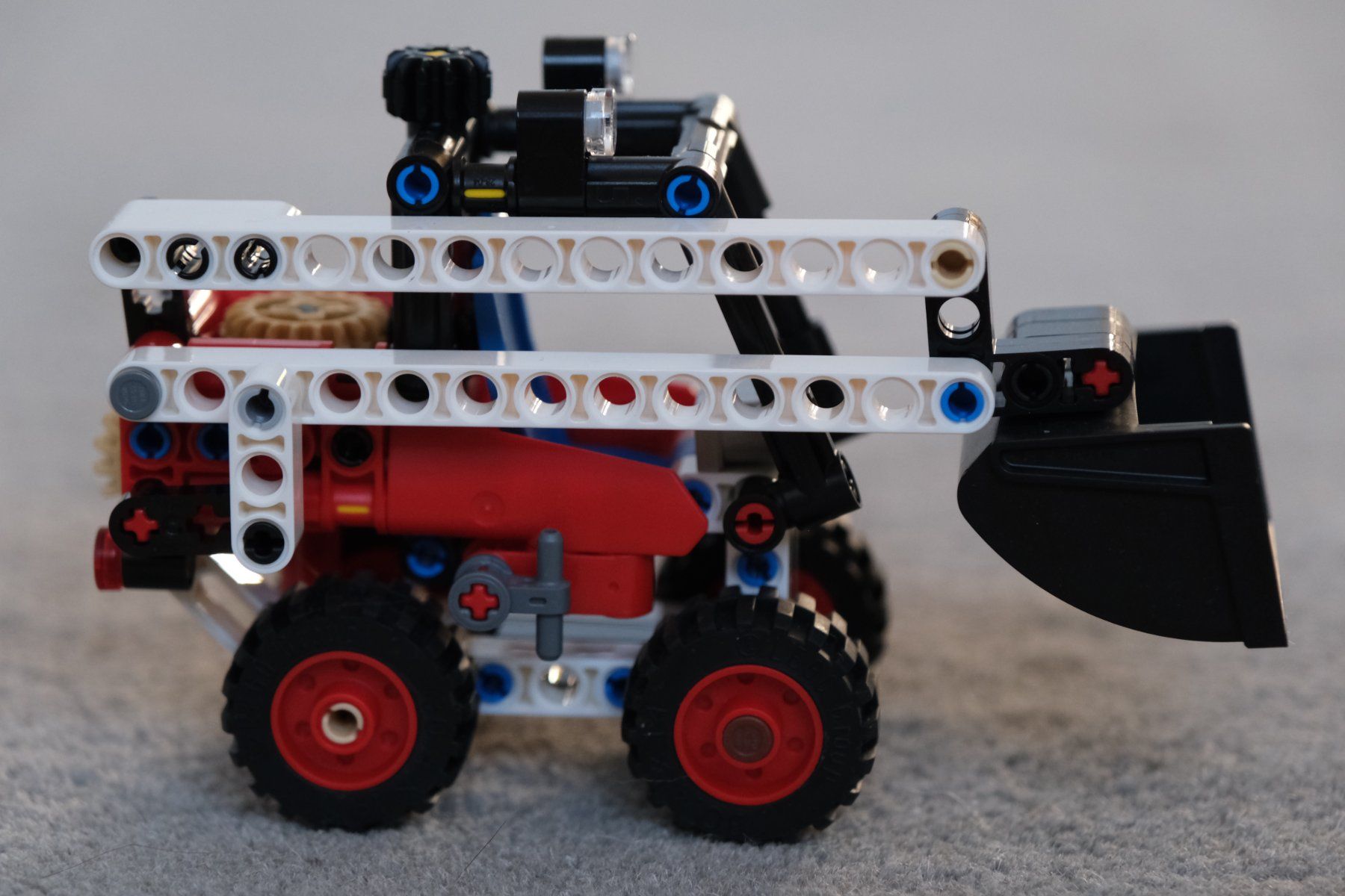 Lego Kit di costruzioni: Lego Technic set 42116 Kompaktlader / Chargeuse compacte – Usato da Nyon venduto da JJZA 5
