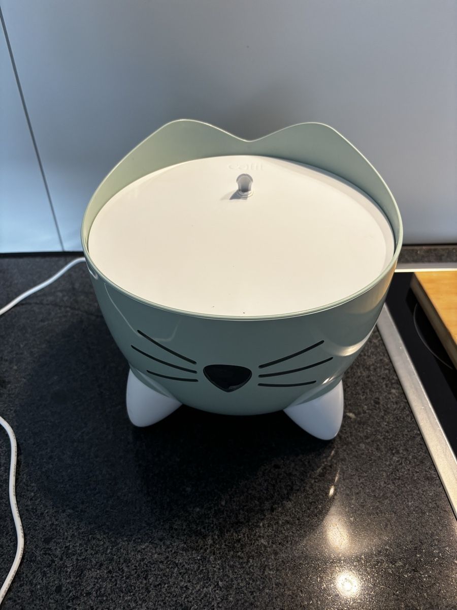 Stagni & Fontane ornamentali: Catit PIXI Trinkbrunnen – Usato da Schaffhausen venduto da Januanar 4