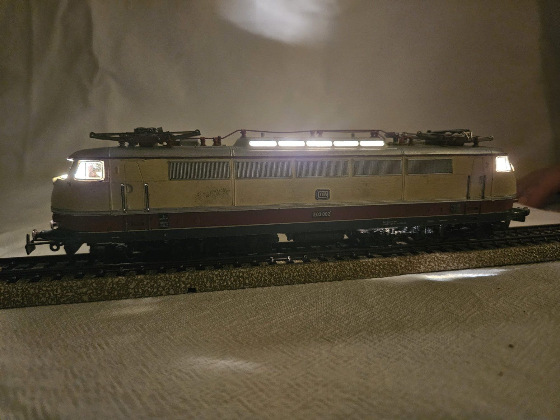 Märklin Modelleisenbahnen: Locomotive électrique Märklin HO - REF : DB E03 002 – Gebraucht aus Pully von gael15 3
