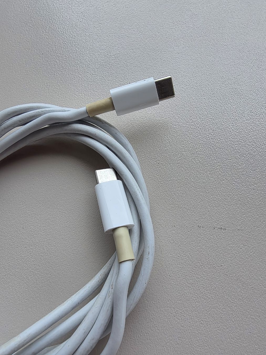 Apple Cavi: Apple MacBook USB-C Ladekabel  – Usato da Biberist venduto da Volo28 1