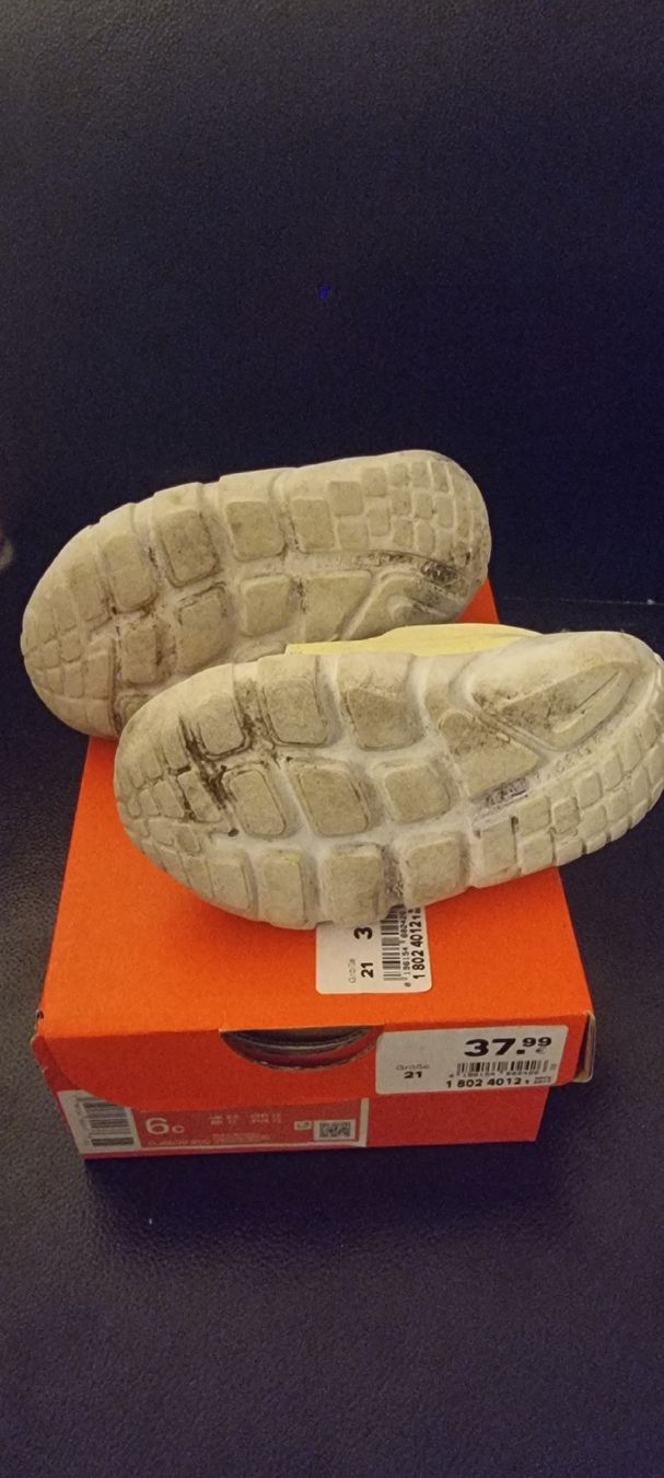 Nike Scarpe per ragazzi: Nike Schuhe Gr. 21 Kleinkinder – Usato da Rupperswil venduto da greenangel4 2