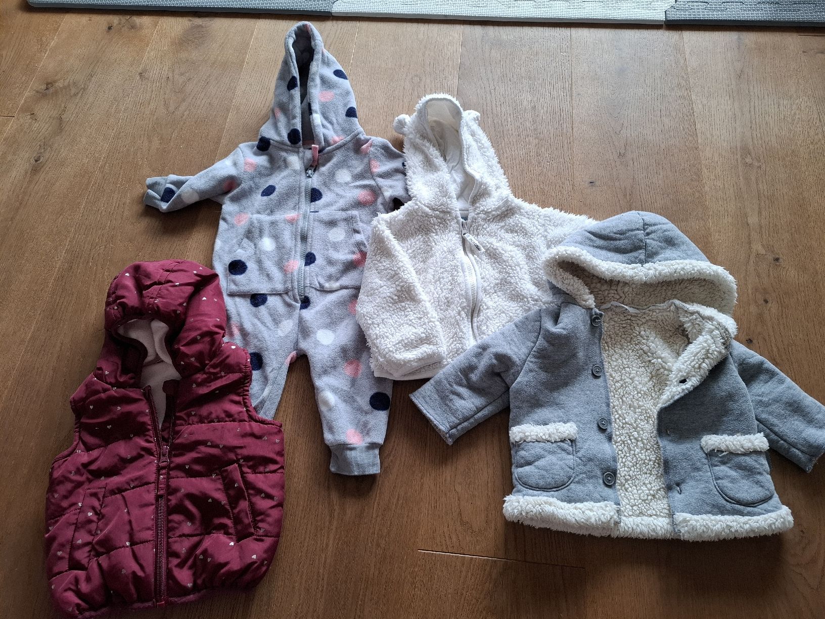 Kleiderpakete & -sets: XXL Kleiderpaket Gr. 68 Mädchen  – Gebraucht aus Recherswil von Jevitachiquita 3