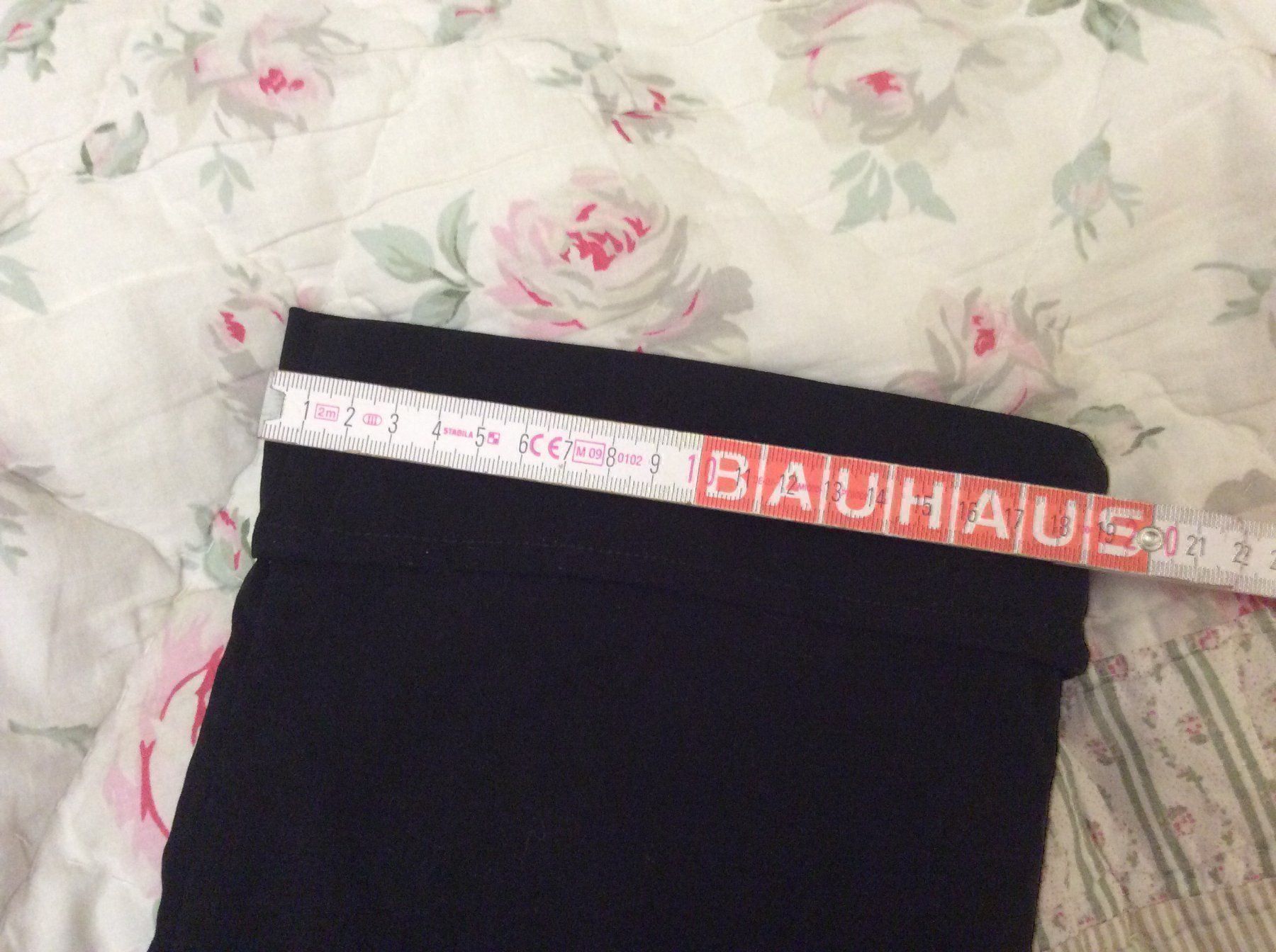 Pantaloni: Schwarze Stretchhose 158/164 – Usato da Winterthur venduto da Kristiinag 4
