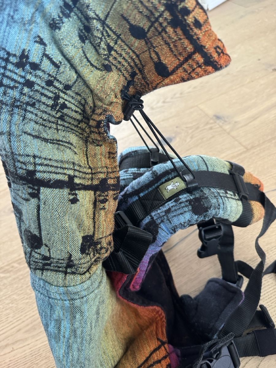 Lennylamb Marsupi portabebè: LennyLamb toddler Carrier Rainbow Symphony Dark – Usato da Neuheim venduto da UkoTerpuh 6