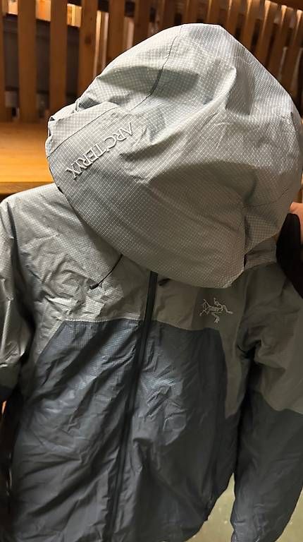 Vestes: ARCTERYX JACKE GORETEX – D'occasion à solothurn par googWIL 2
