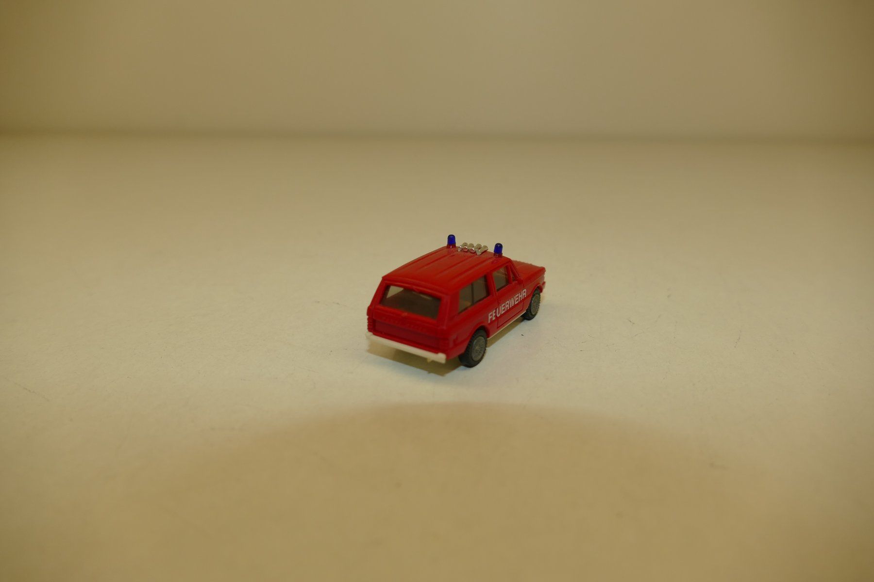 Herpa Modellini d'auto: Herpa 1:87: Range Rover Feuerwehr – Nuovo (secondo la descrizione) da Niederhasli venduto da Flash32 2