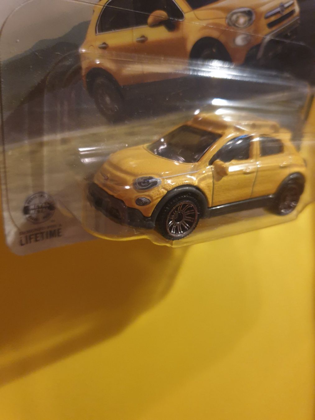 Matchbox Modellini d'auto: Matchbox 2016 FIAT 500X – Nuovo e nell'imballaggio originale da Oftringen venduto da Rotor 3