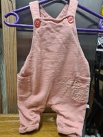 Baby Latzhose 50- gross geschnitten