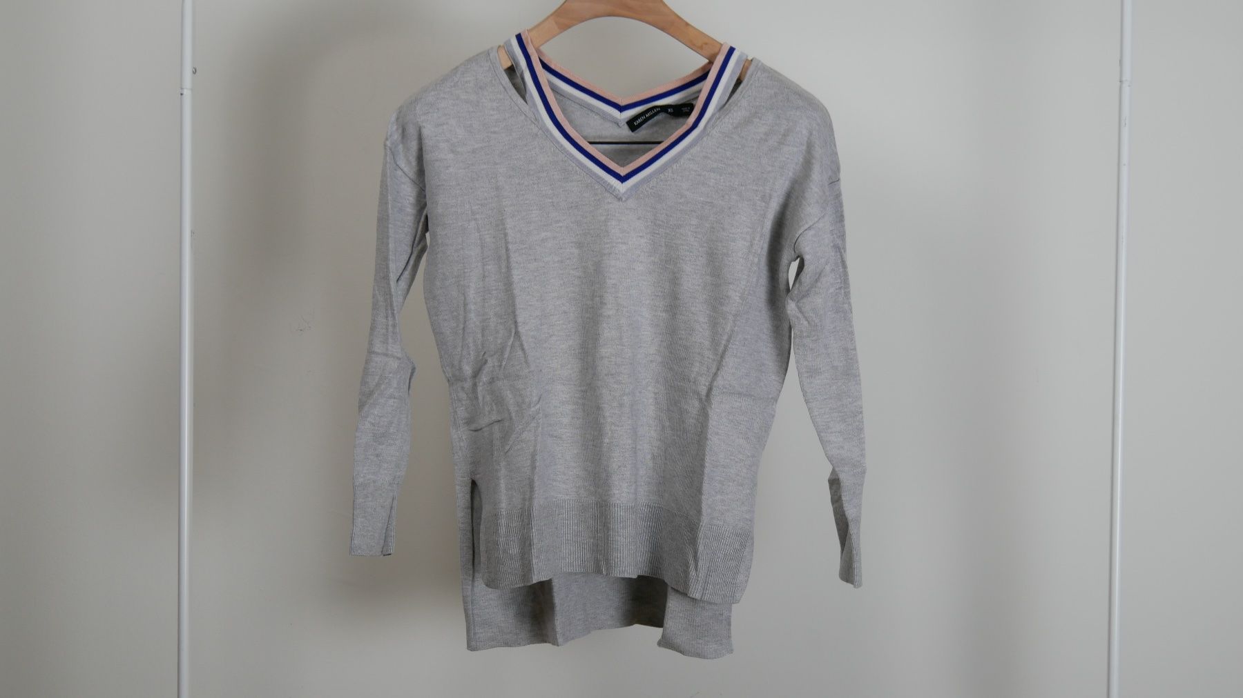 Karen Millen Maglioni & Felpe: Karen Millen Strickpullover Sweater Streifen grau – Nuovo (secondo la descrizione) da Zürich venduto da julia_vina