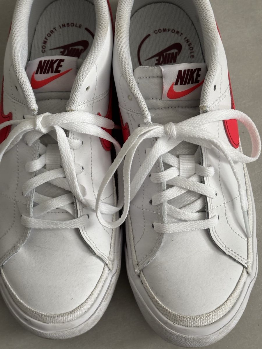Nike Scarpe per ragazzi: Nike Sneaker Gr. 38.5, White/Red, – Usato da Winterthur venduto da NatMet11 5