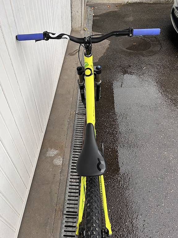 Biciclette: Specialized Dirt Bike  – Usato da Killwangen venduto da fad_zvf9 3