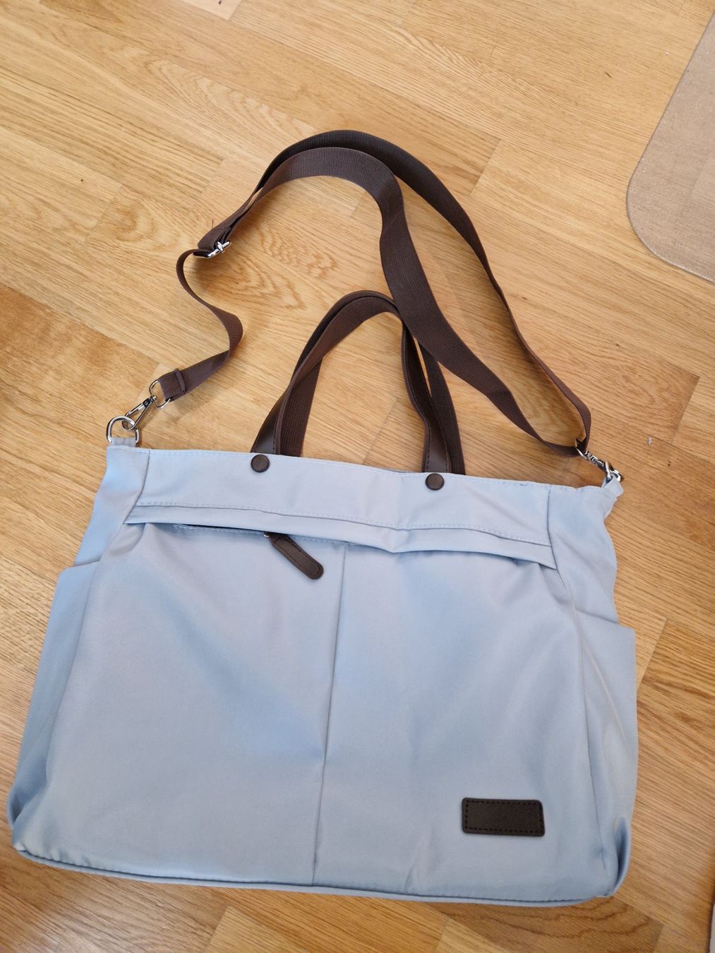 Borse: hellblaue Laptoptasche mit Umhängeriemen – Usato da Niederrohrdorf venduto da Miripfiri 3