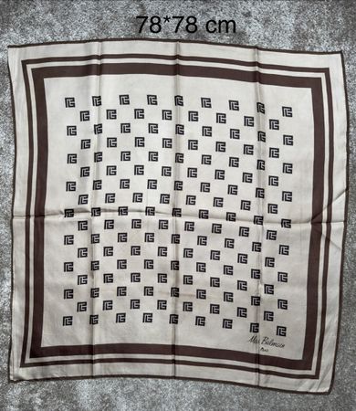Foulard Vintage en Soie Miss Balmain 78 x 78 cm