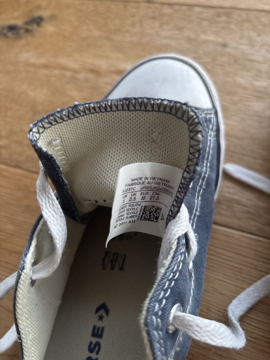 Converse Scarpe da uomo: Converse All Stars, Gr. 35, dunkelblau – Usato da Wilen b. Wil venduto da b-mountain 4