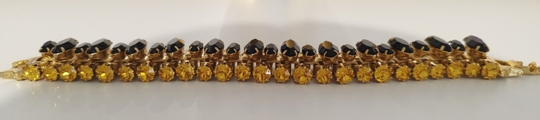 Bracciali & Braccialetti: Armband/Bracelet von Elizabeth Cole – Usato da Bülach venduto da verasara