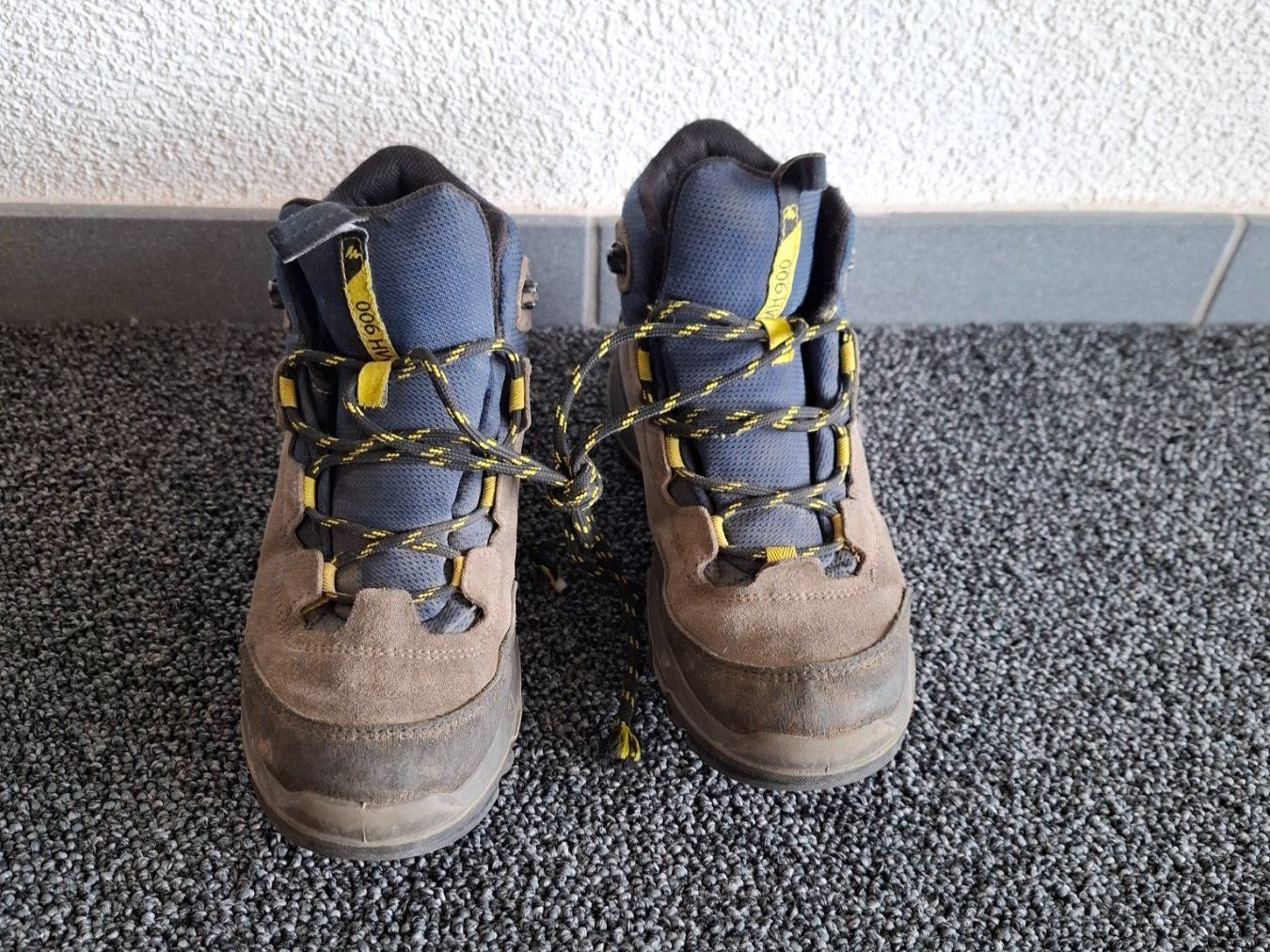 Chaussures garçon: Kinder Wanderschuhe Grösse 35 – D'occasion à Hittnau par Goeggi83 3