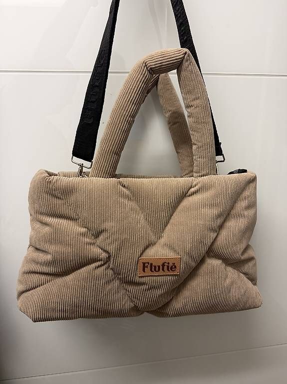Taschen für Damen: Handtasche – Gebraucht aus Seedorf UR von Lia_mia