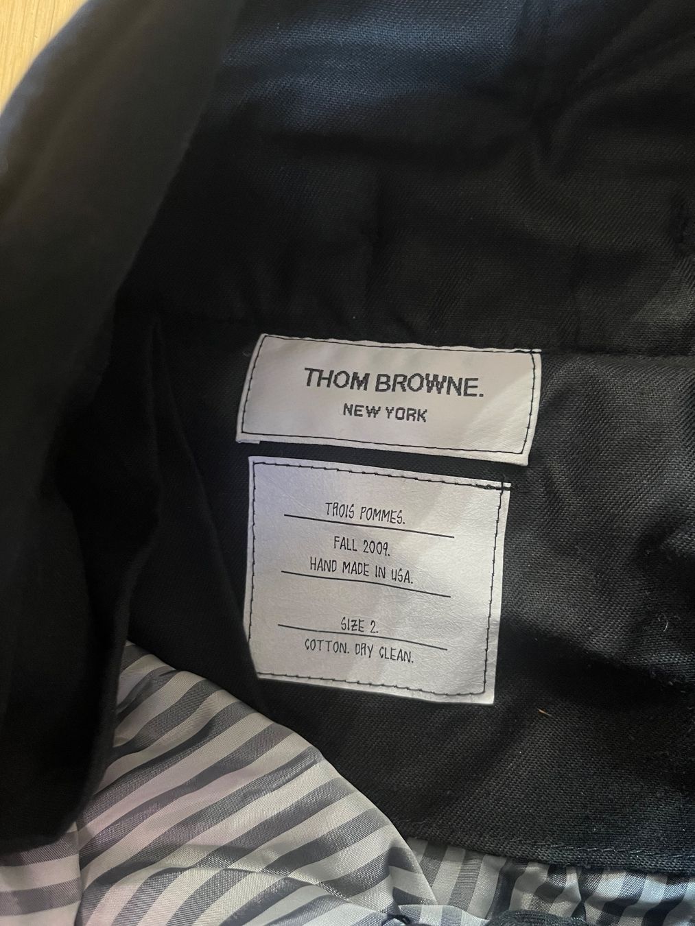 Pantaloni: Thom Browne Herren Hosen Gr. 2 – Usato da Frauenfeld venduto da Repsol_Vani 2