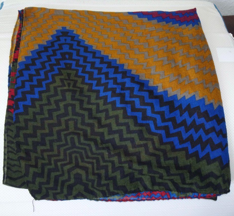 Foulard & Sciarpe: Écharpe multicolore style bohème – Usato da Châtelaine venduto da Gio54321 6