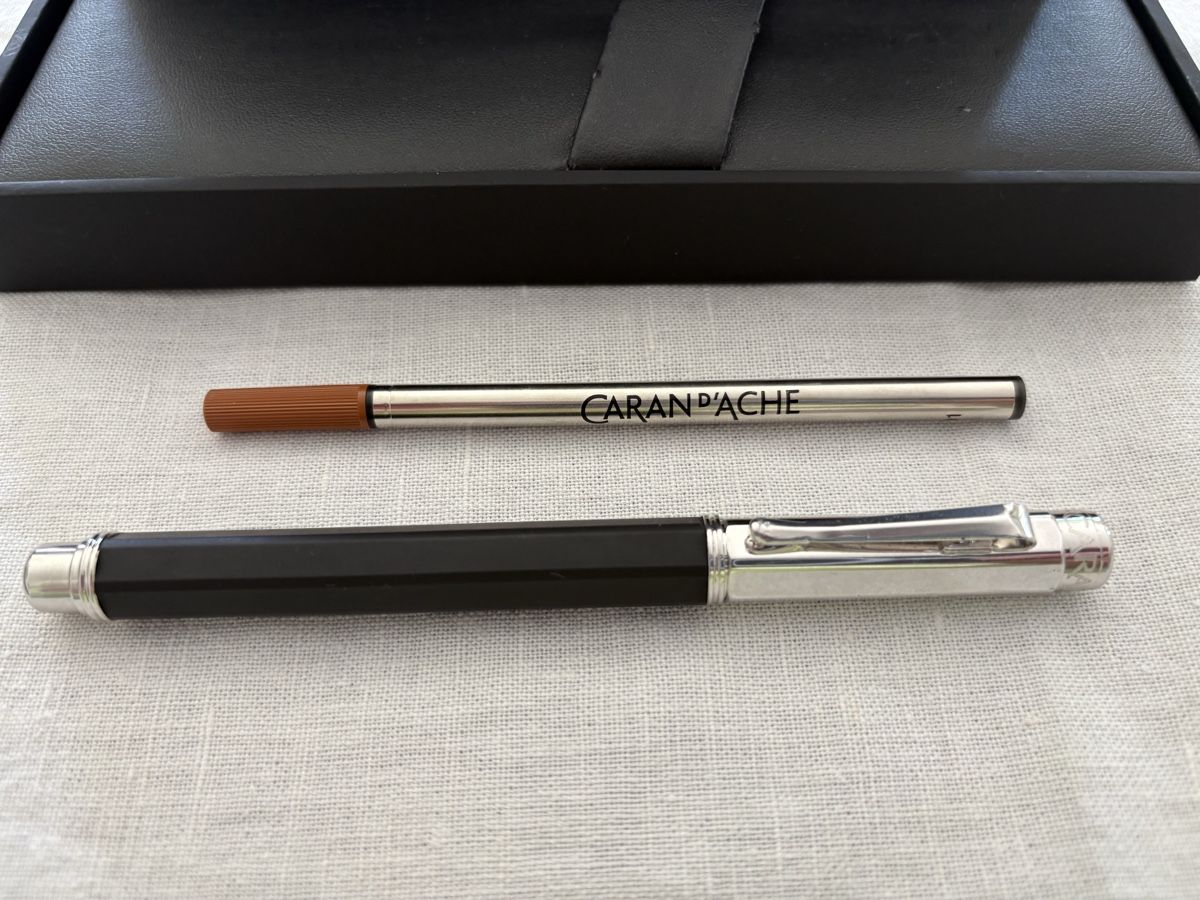 Caran D'Ache Penna & Evidenziatori: Caran D'Ache Collection Varius Rubberized – Nuovo e nell'imballaggio originale da Lugano venduto da Edera49 5