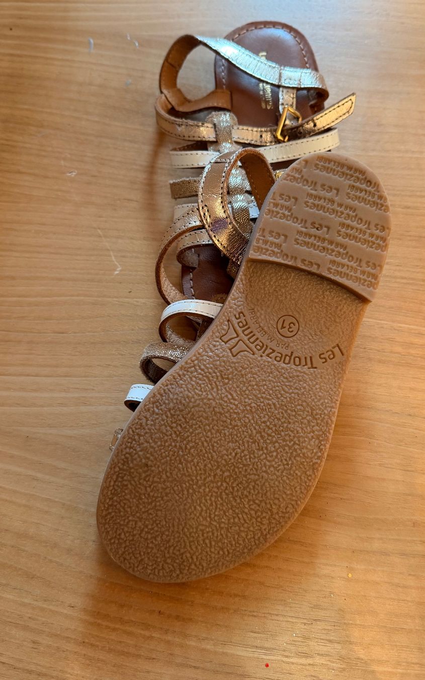 Scarpe per ragazze: Sandale Gr. 31 Gold/Weiss – Usato da Ebnat-Kappel venduto da Blue_Angel_26 1