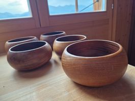 Lot de 5 bols vintage en bois tourné