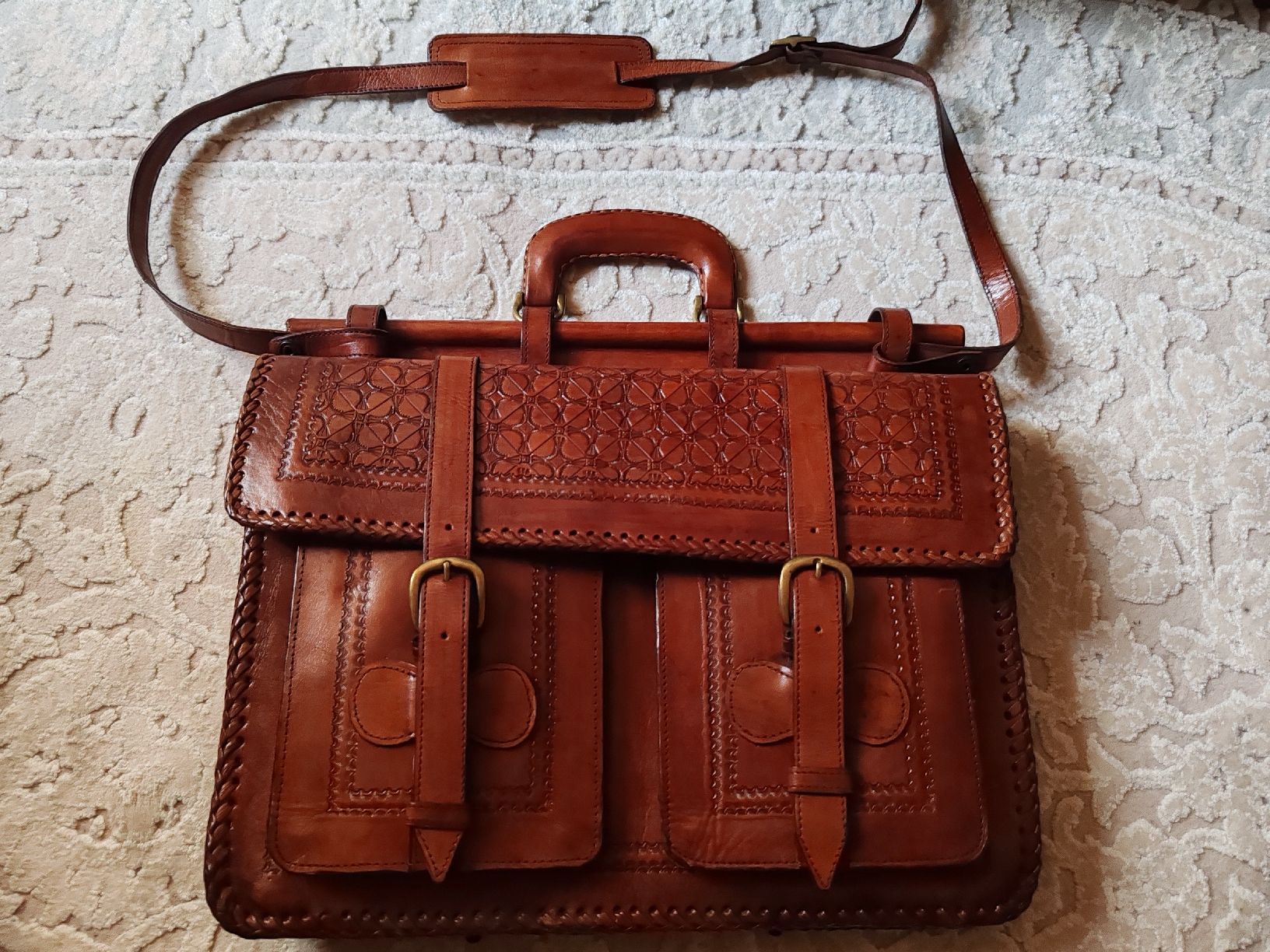 Sacs: Ledertasche Lederwork 34cm breit guter Zustand – D'occasion à Wila par neu_s8qs 3