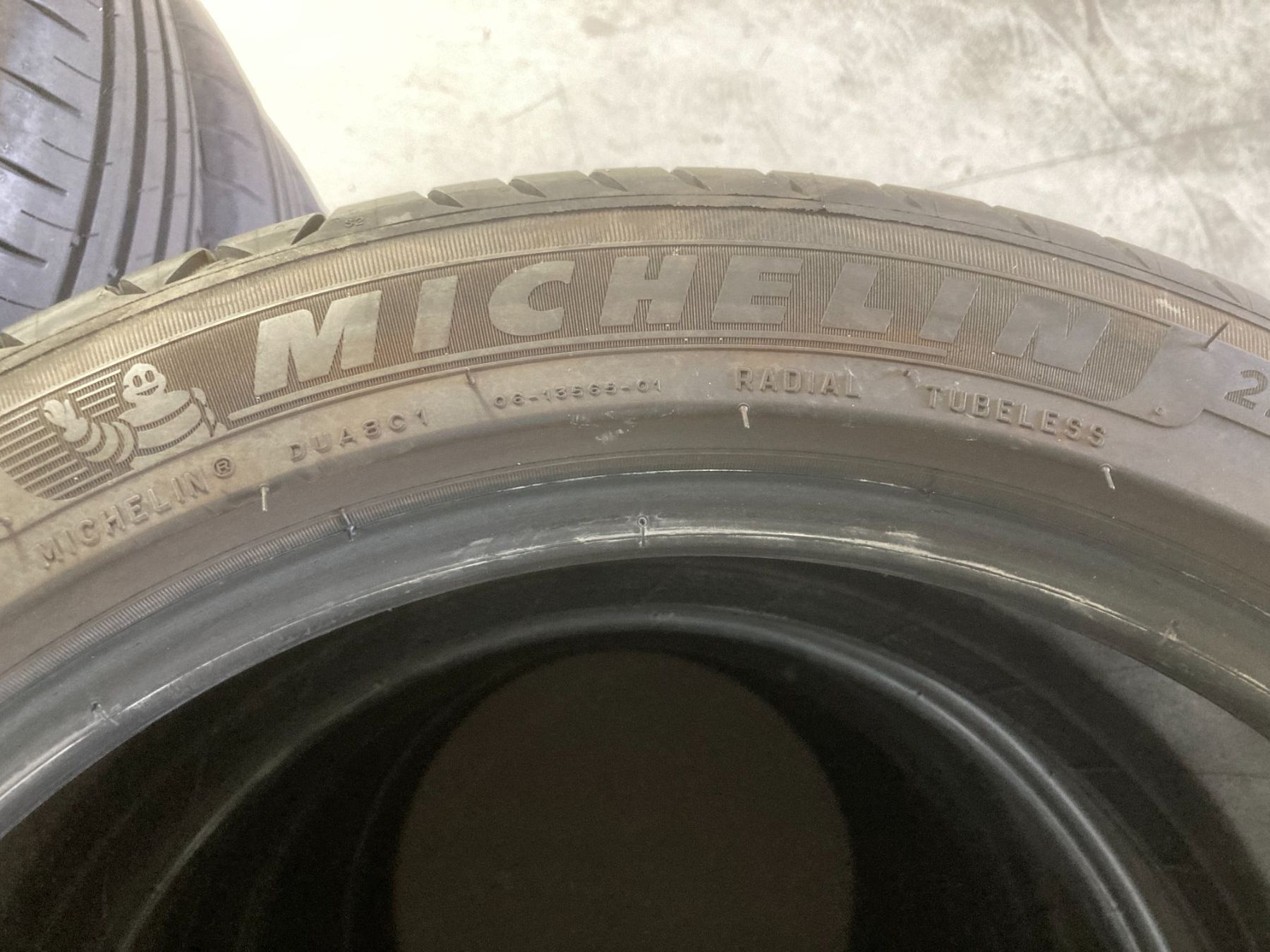 Michelin Pneus & Kompletträder: 225/45R17 Michelin Sommerpneu – Gebraucht aus Cham von Cham6332 1