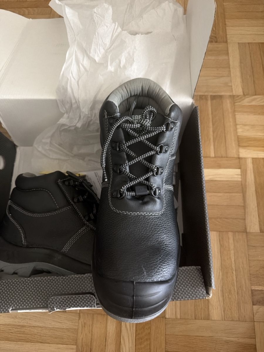 Herrenschuhe: S3 Sicherheitsschuhe  – Neu und originalverpackt aus Riehen von emr_lf2b 2