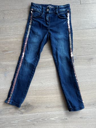 S.Oliver Mädchenjeans mit Paillettenstreifen, Größe 116