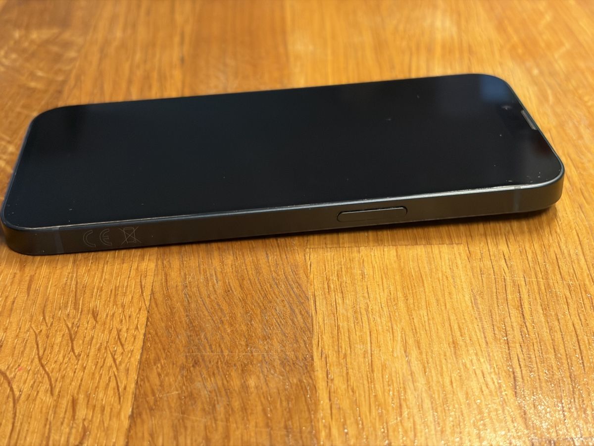 Apple Portables: Apple iPhone 14 Schwarz – D'occasion à Thayngen par Goliath01 4