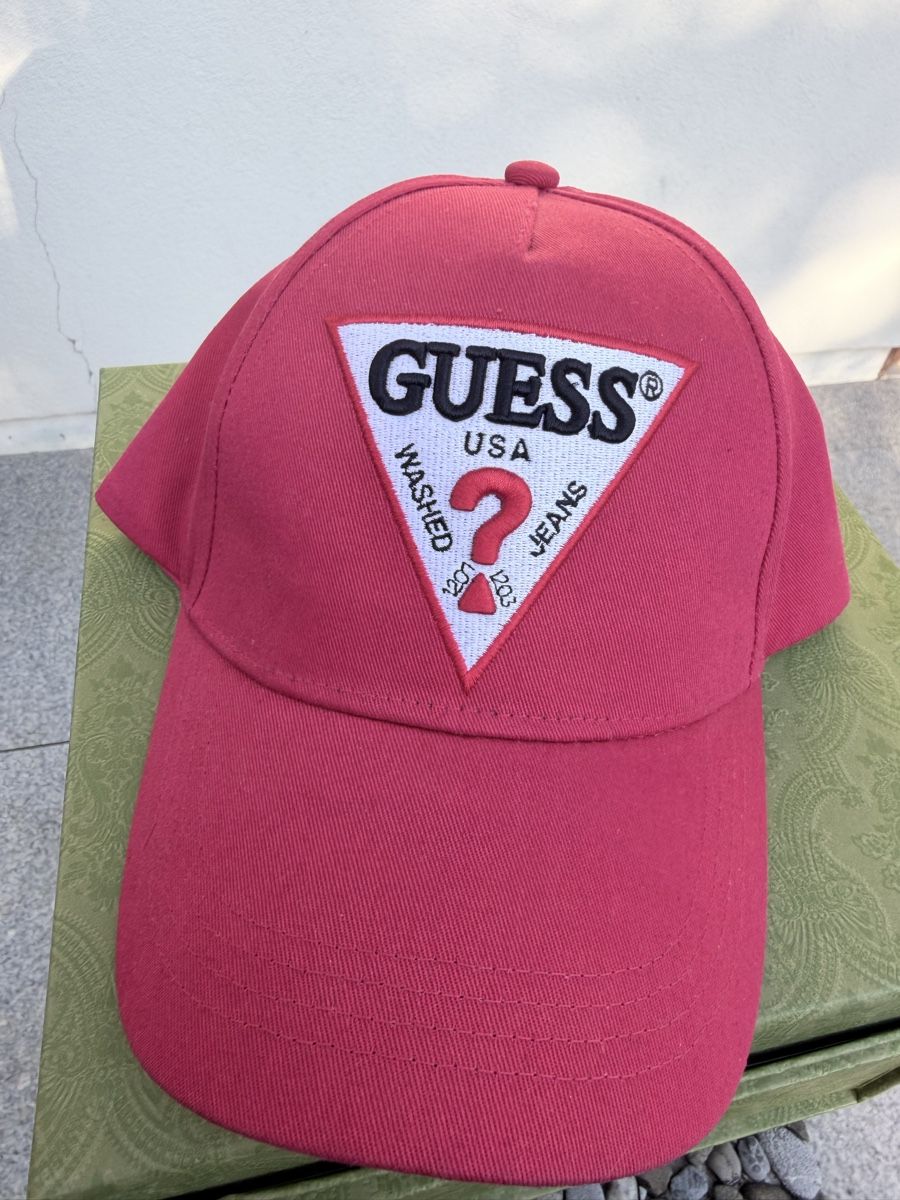 Guess Altro in Moda donna: Guess Cap Grösse One Size – Usato da Münchenstein venduto da By.gabriela.v 4