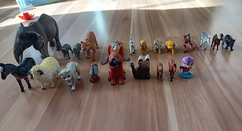 Spielzeuge: Diverse Tierfiguren – Gebraucht aus Leuzigen von Loop_t