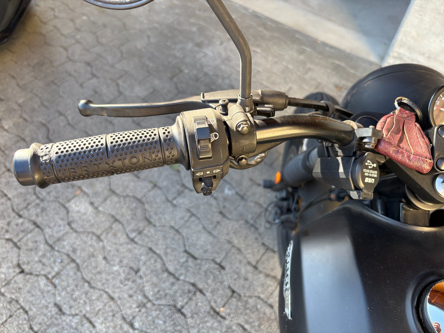 Brixton Motorcycles Strada: Brixton Cromwell 125 ABS scharz – Usato da Gommiswald venduto da Swichi 1