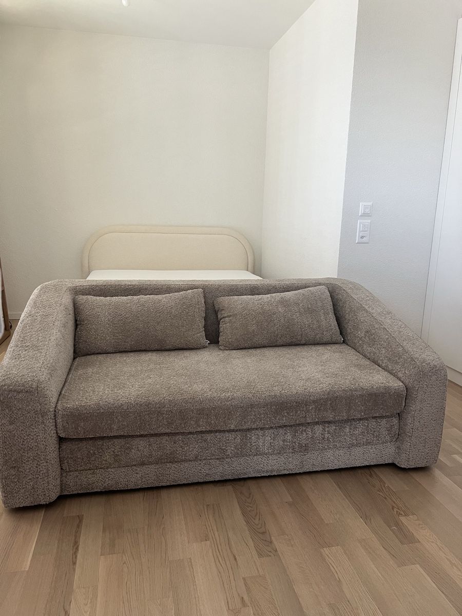 Divani: Couch – Nuovo (secondo la descrizione) da Châtelaine venduto da jul_7j98