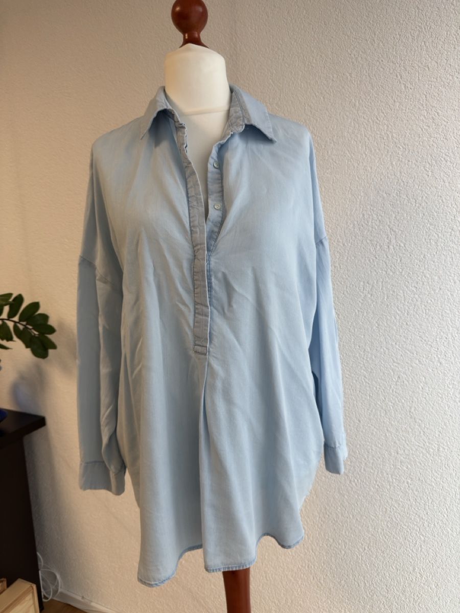 Zara Chemisiers: Zara TRF Hemd, hellblau, Gr. L – D'occasion à Baden par Linda46