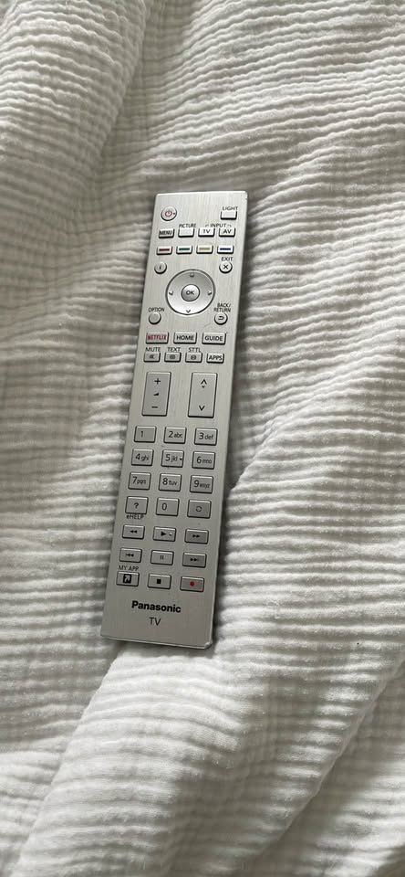 Panasonic Televisori: Téléviseur Panasonic OLED 4K 55 pouces – Usato da Savagnier venduto da ManmanG 1