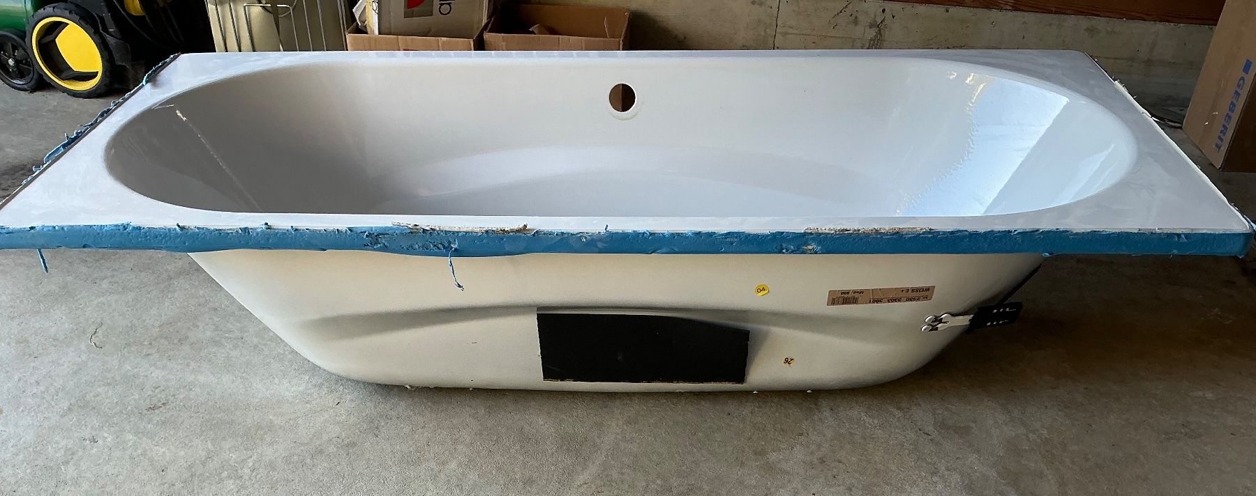 Badewannen: BLITZAUKTION // Badewanne – Gebraucht aus Henggart von Denver 1