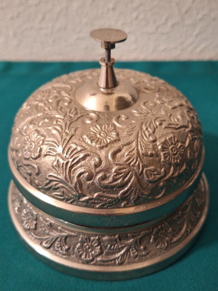 Campanacci mucche: Tisch-Glocke ,Hotel -Glocke verziert mit floralem Muster – Usato da Arlesheim venduto da shopradl