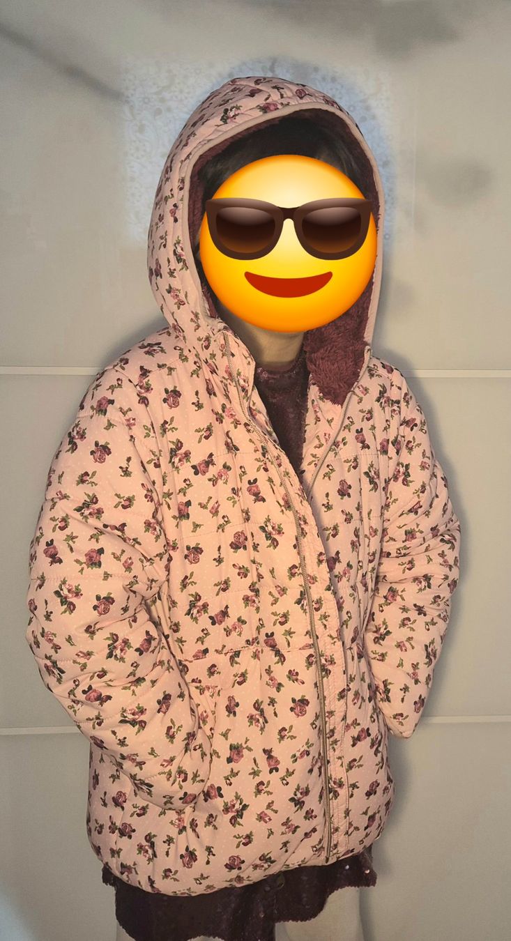 Giacche & Cappotti: Florale Winterjacke Gr. 128 – Usato da Zürich venduto da LillyZH