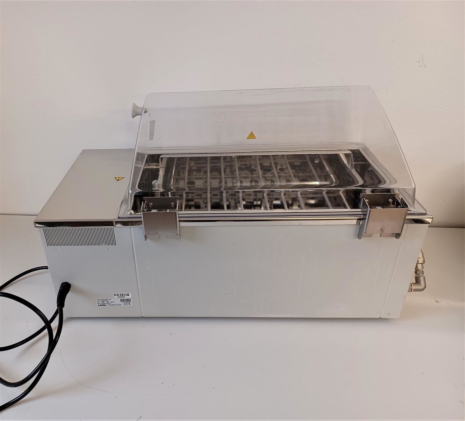 Accessori da laboratorio: JULABO SW 22 Schüttelwasserbad – Usato da Niederdorf venduto da LeptonAG_Labor 2