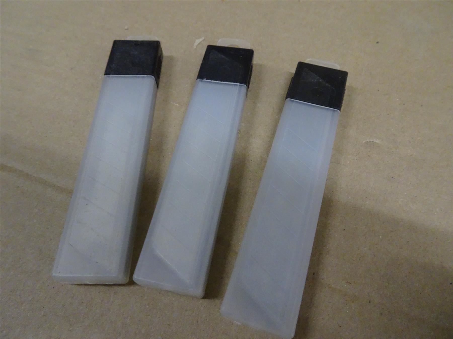 Messer: Neue Cutter-Klingen 18mm/30Stk – Neu und originalverpackt aus Necker von liq24
