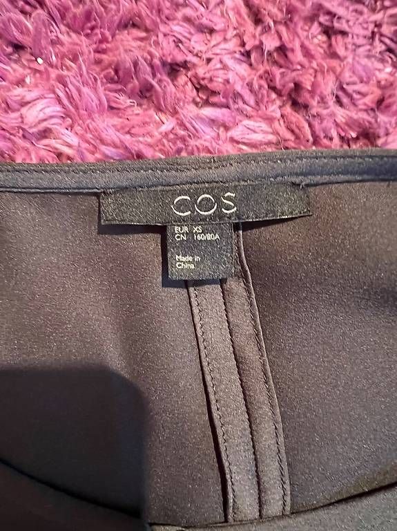 Cos Blusen: COS Bluse – Gebraucht aus wolfhausen von per13lina 2