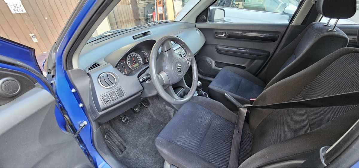 Suzuki Automobili: Suzuki Swift 1.3 4WD – Usato da Oberdiessbach venduto da leo_8y8n 3