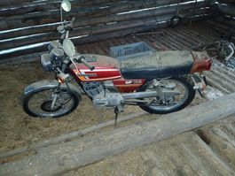 Suzuki GP 125 Motorrad Rot 123 ccm 1981 