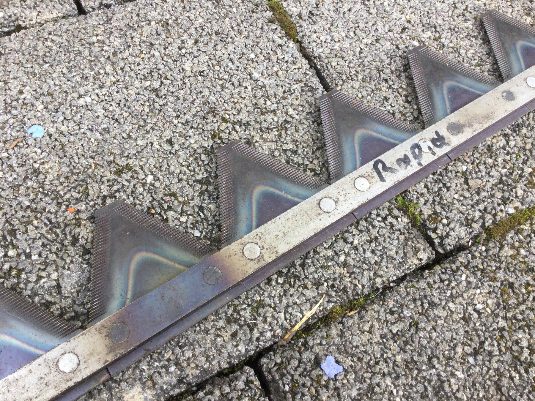 Rapid Alle Maschinen: Rapid Mähmesser Länge 153 cm Neuwertig – Gebraucht aus Wangen SZ von kuriosum12 3