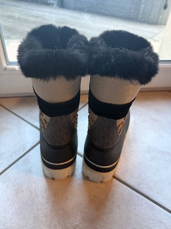 Damenschuhe: Botte de neige Michael Kors  – Gebraucht aus Chézard-St-Martin von luc_q9tn 2