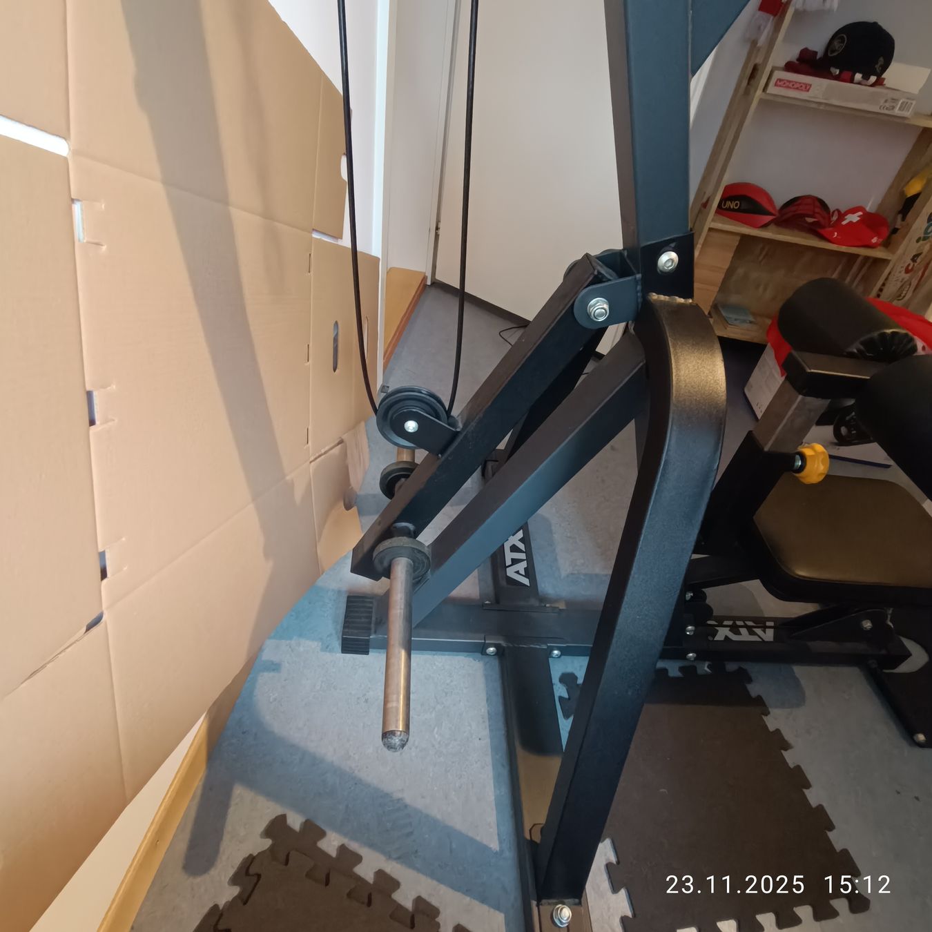ATX Hometrainer: ATX - Lat Pull / Latzuggerät in Z-Form - 30 mm – Gebraucht aus St.Gallen von Spotnie 3