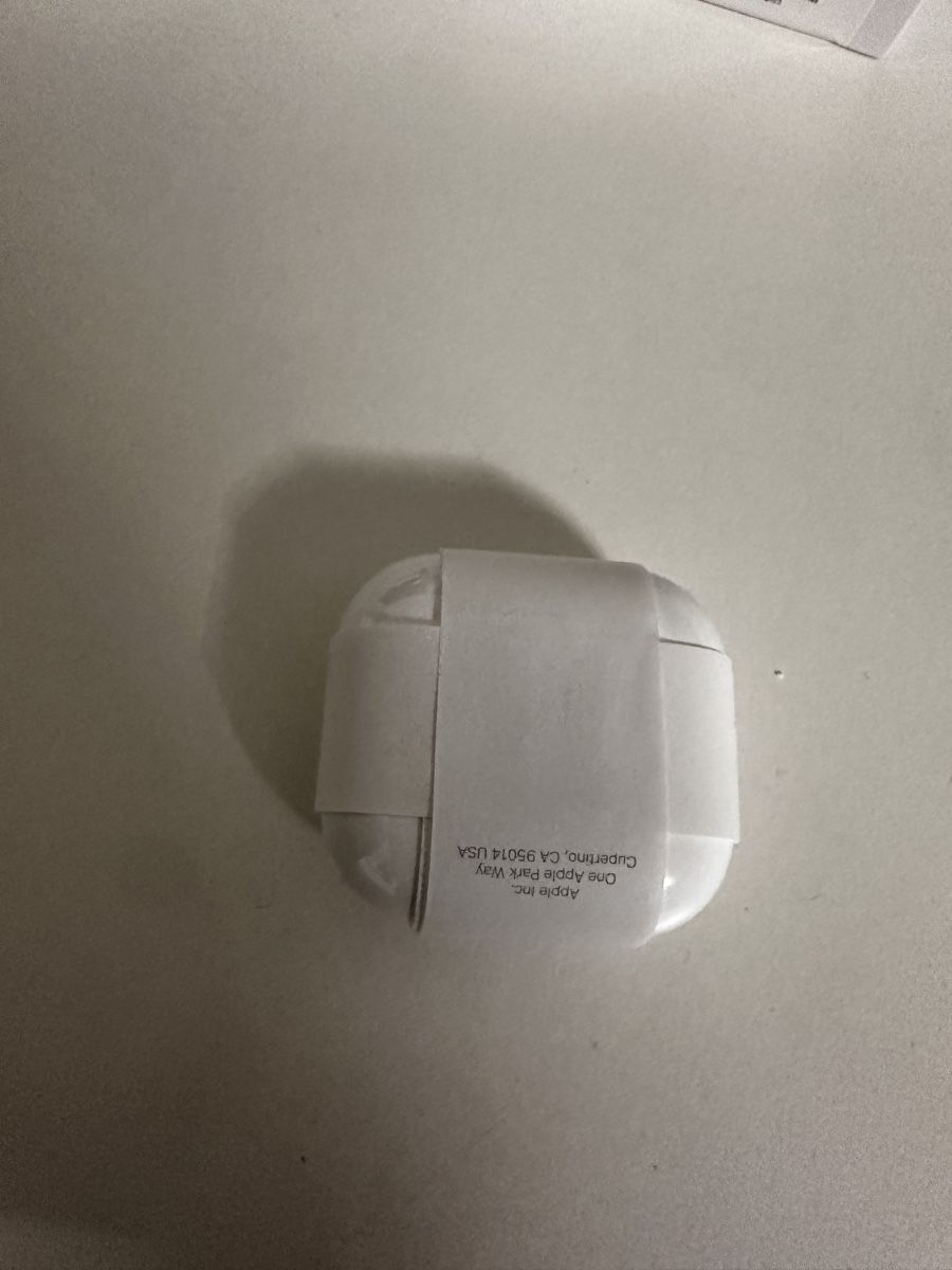 Apple Cuffie: AirPods 4 – Nuovo (secondo la descrizione) da Châtel-St-Denis venduto da OTB 1
