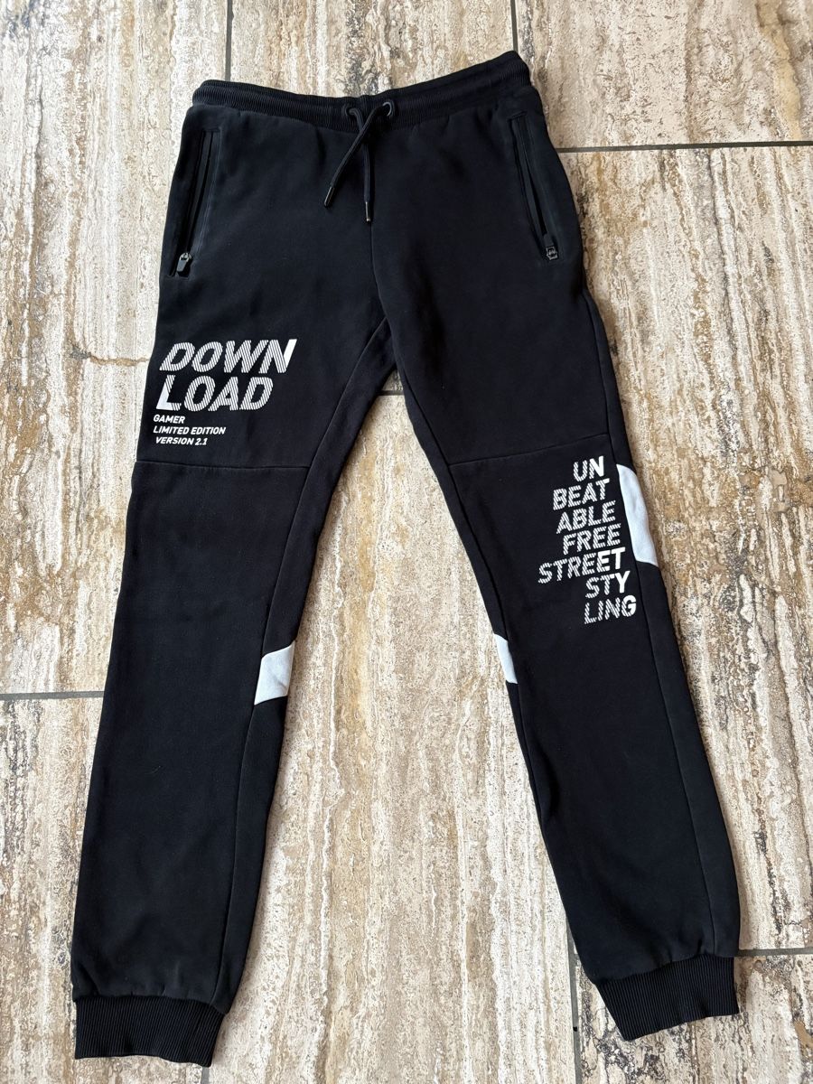 C&A Pantaloni: Trainerhose C&A Grösse 158 – Usato da Nürensdorf venduto da Yellowstone09